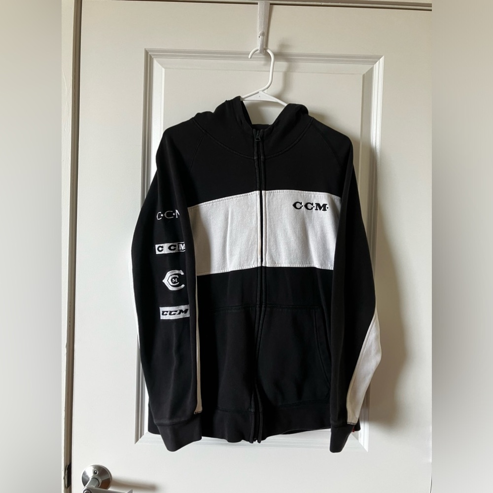 Zip-up Hoodie